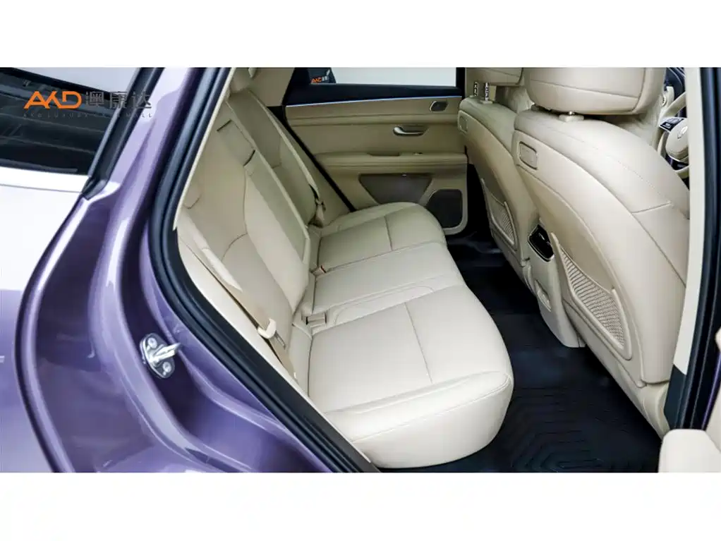 AITO ASK THE WORLD M5