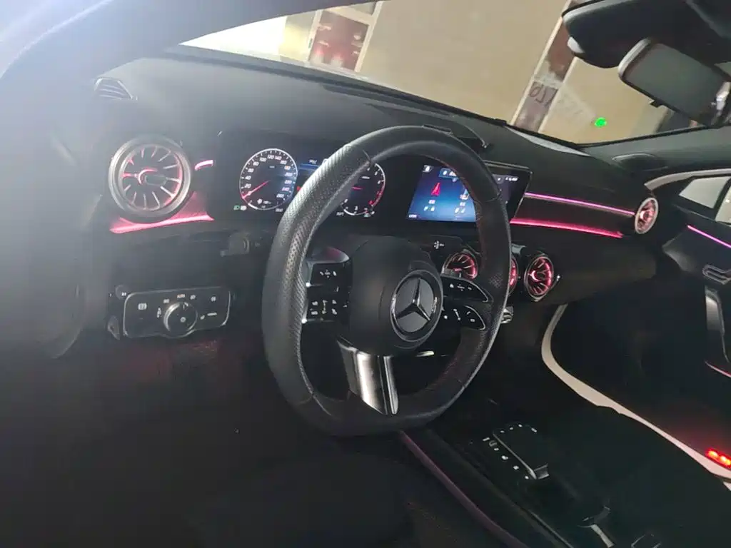 Mercedes-Benz A-Class — миниатюра 17
