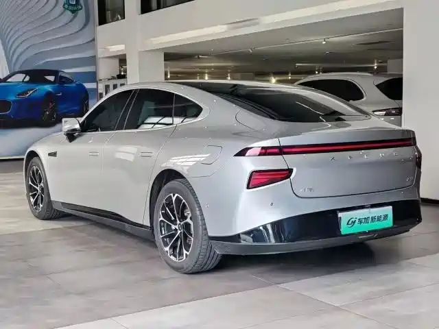 XPeng P7 — миниатюра 9