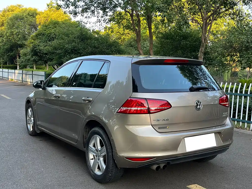 Volkswagen Golf — миниатюра 9