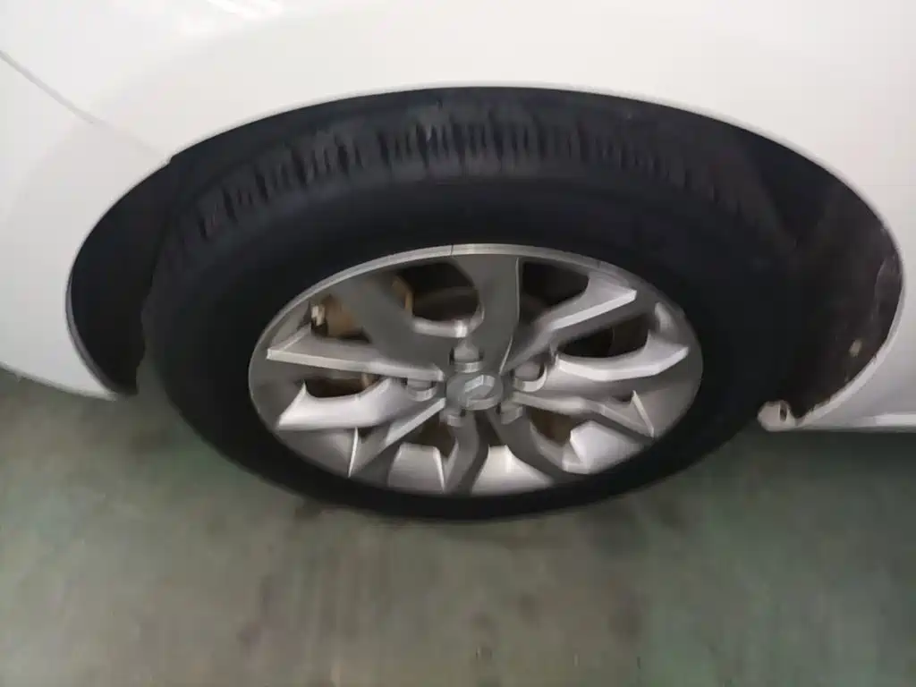 Geely Emgrand GL — миниатюра 23