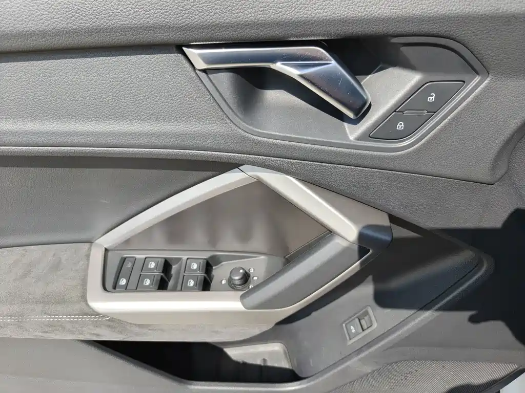 Audi Q3 — миниатюра 14