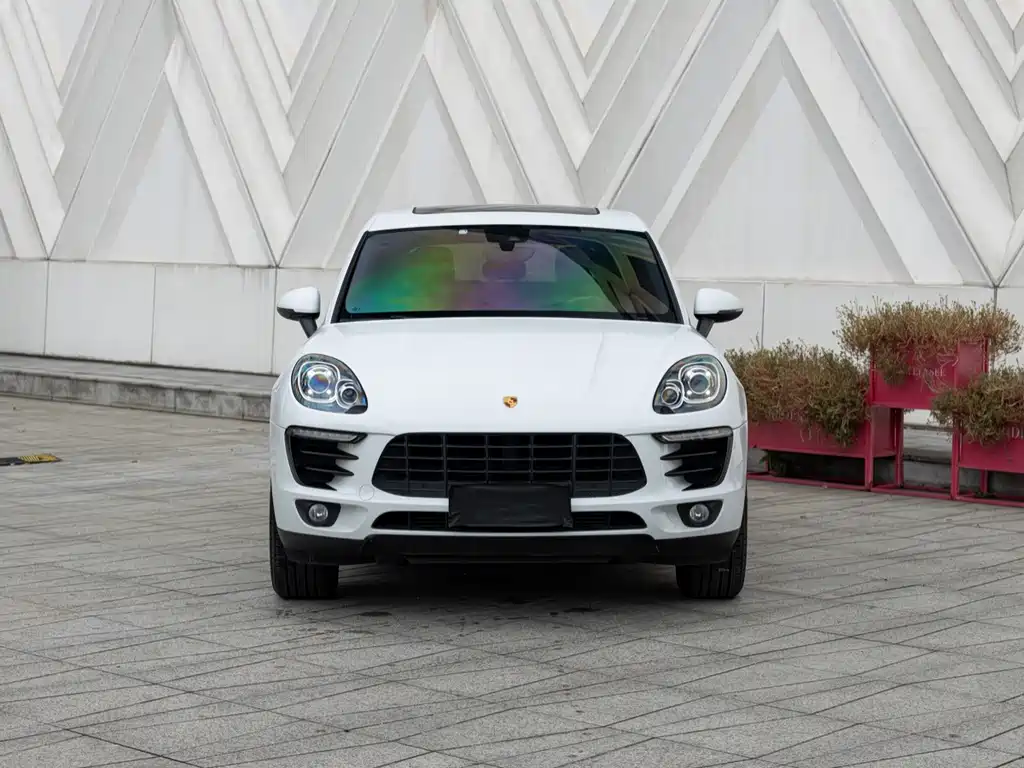 Porsche Macan — миниатюра 4