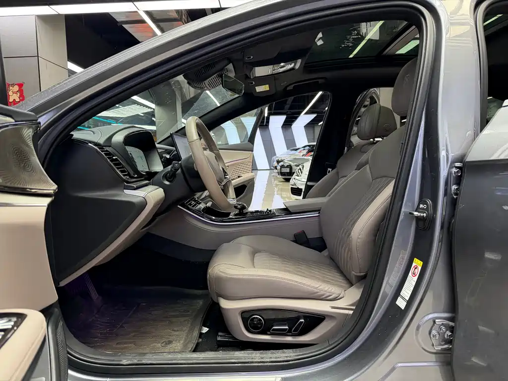 BYD Han — миниатюра 8