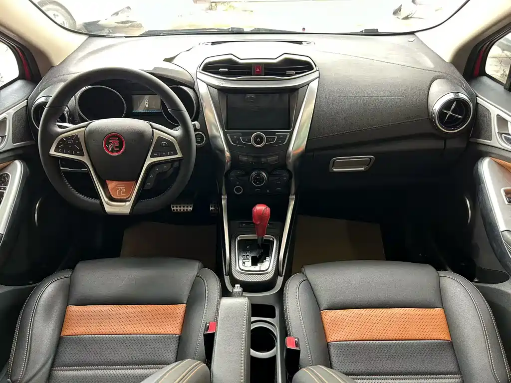 BYD Yuan — миниатюра 6