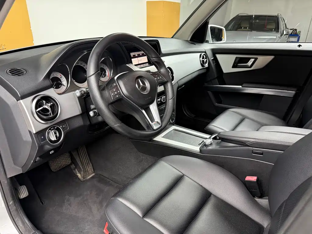 Mercedes-Benz GLK-Class — миниатюра 7