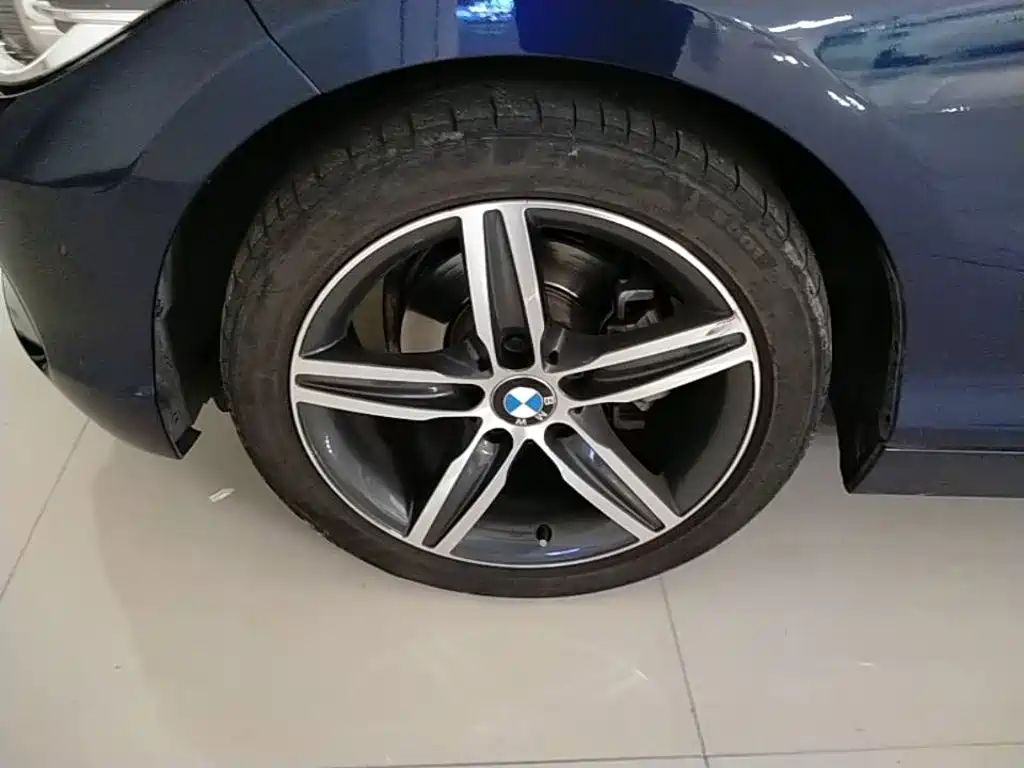 BMW 1 Series (Import) — миниатюра 23