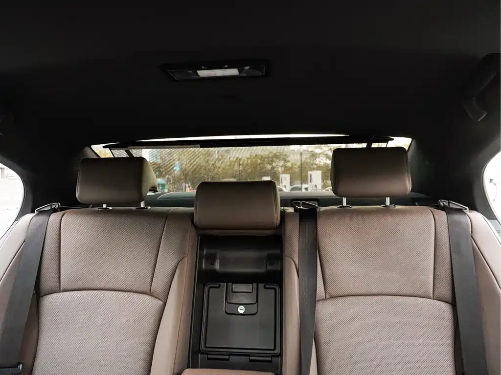 Lexus ES — миниатюра 17