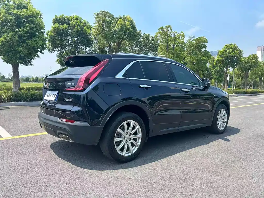 Cadillac XT4 — миниатюра 6