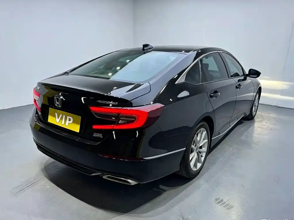 Honda Accord — миниатюра 4
