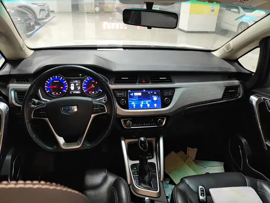 Geely Vision X3 — миниатюра 12
