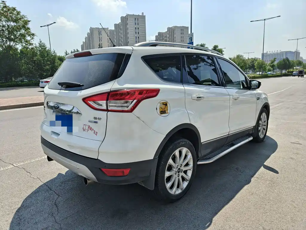 Ford Kuga — миниатюра 2