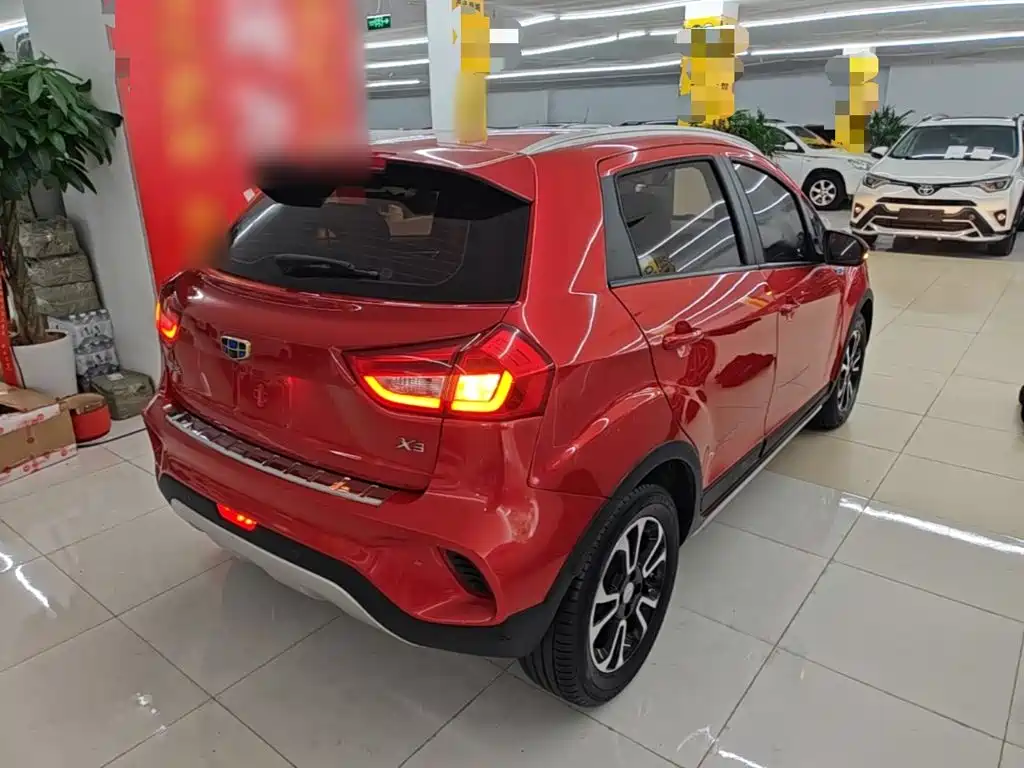 Geely Vision X3 — миниатюра 7