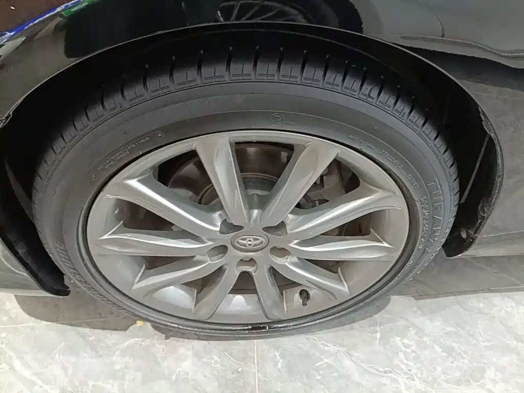 Toyota Reiz — миниатюра 23