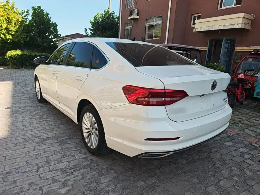 Volkswagen Lavida — миниатюра 5