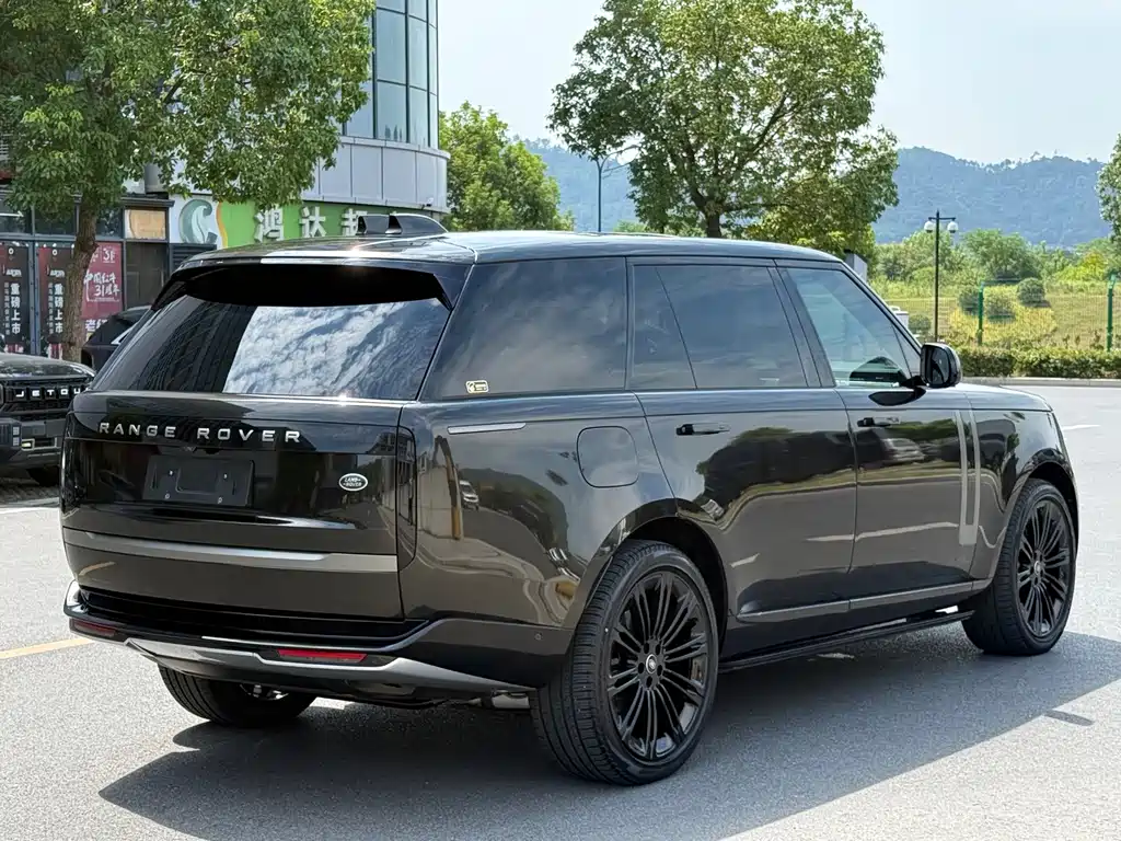 Land Rover Range Rover — миниатюра 4