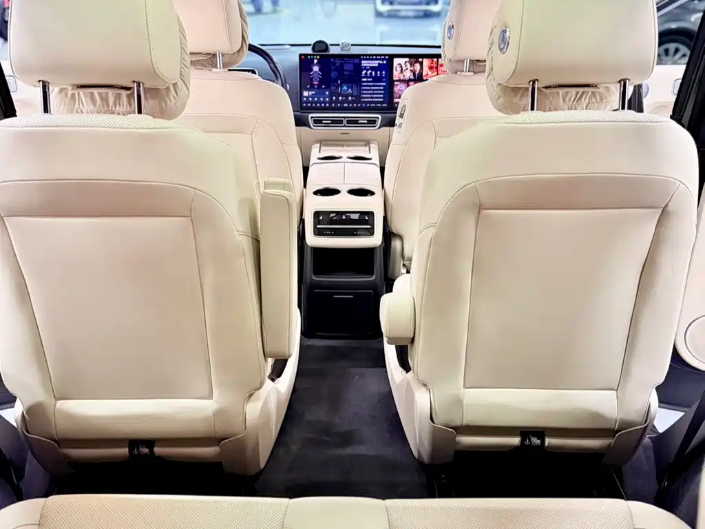 Li Auto Li L8 — миниатюра 5