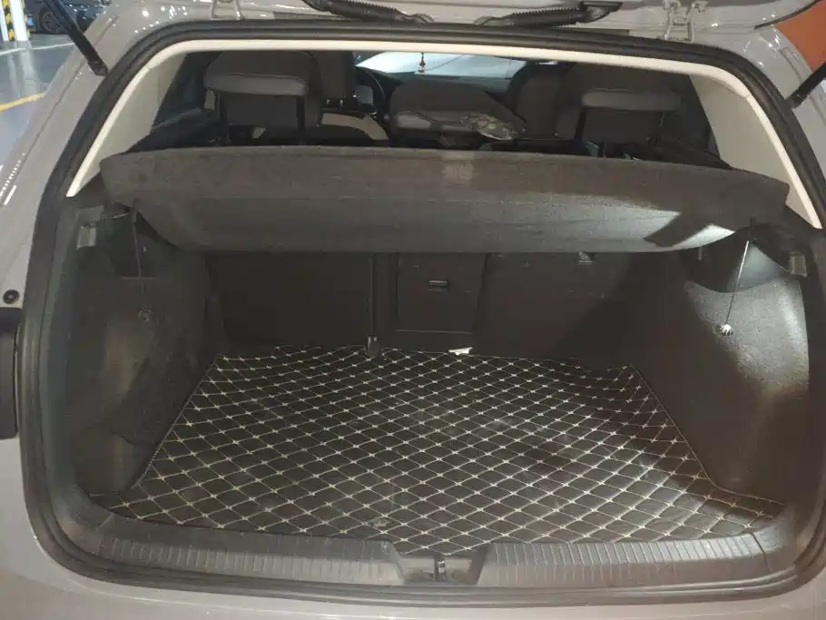 Volkswagen Golf — миниатюра 4