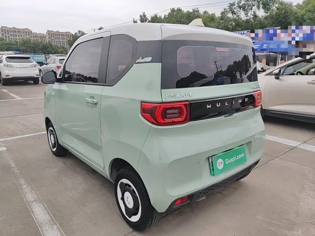 Wuling MINIEV — миниатюра 5