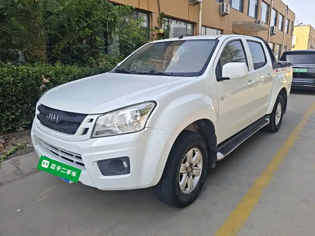 Isuzu RE-MAX Ruimai