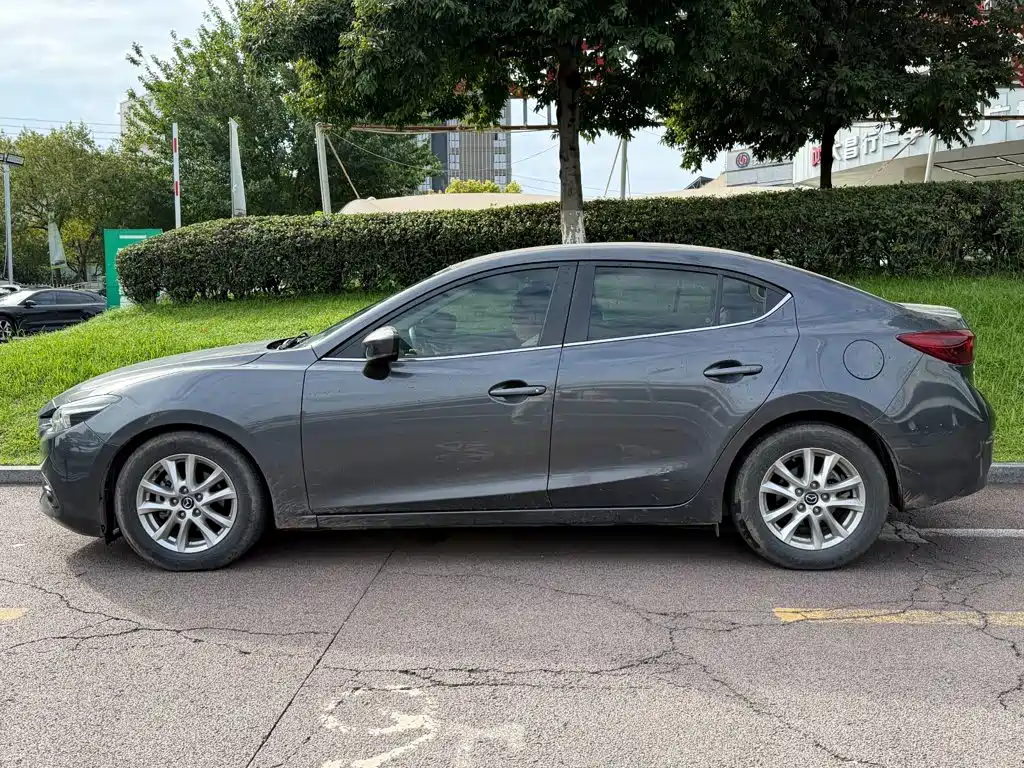 Mazda 3 Axela — миниатюра 3