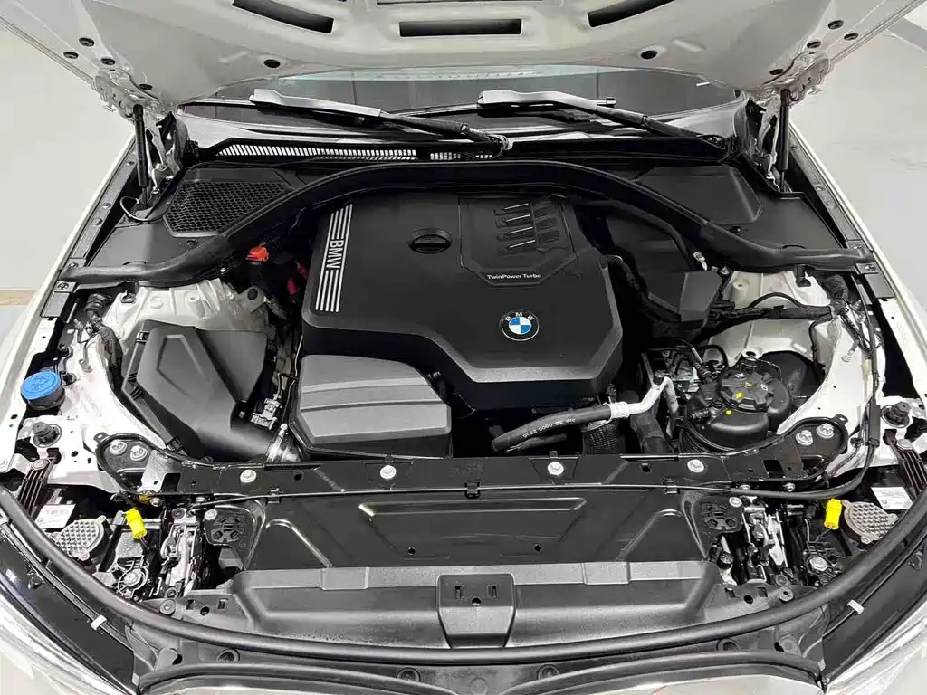 BMW 3 Series — миниатюра 11