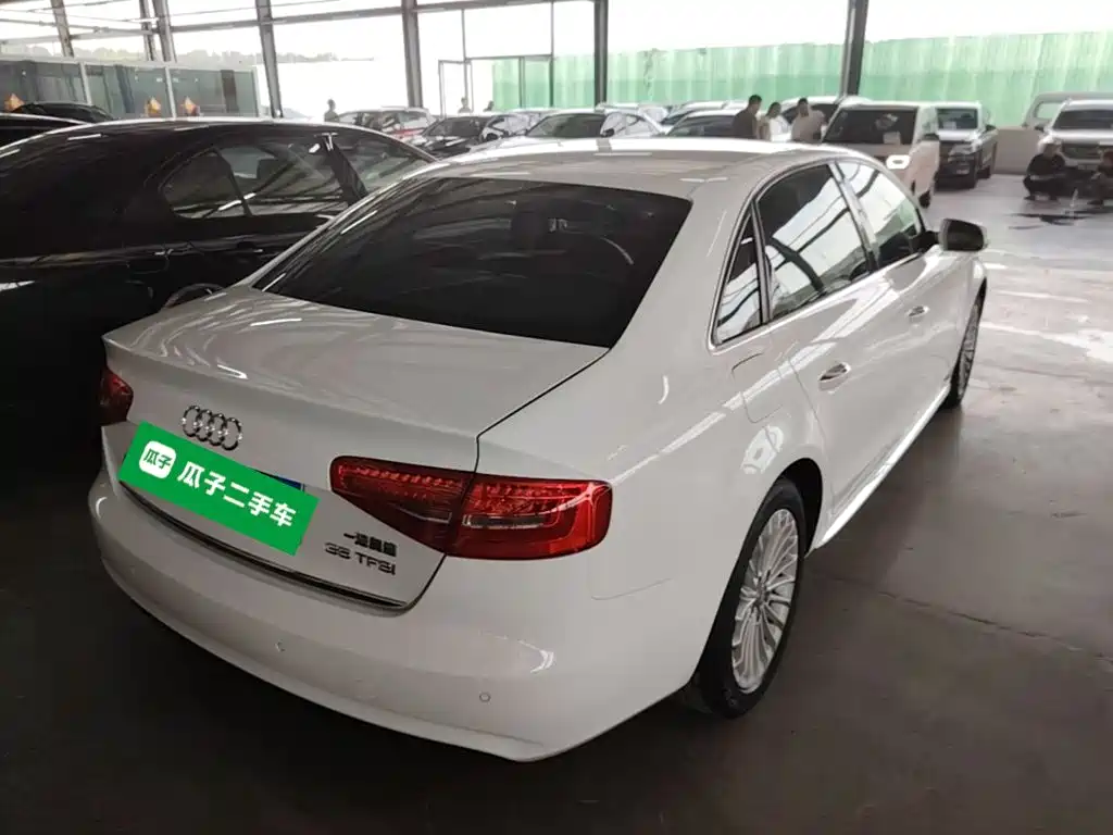 Audi A4L — миниатюра 7