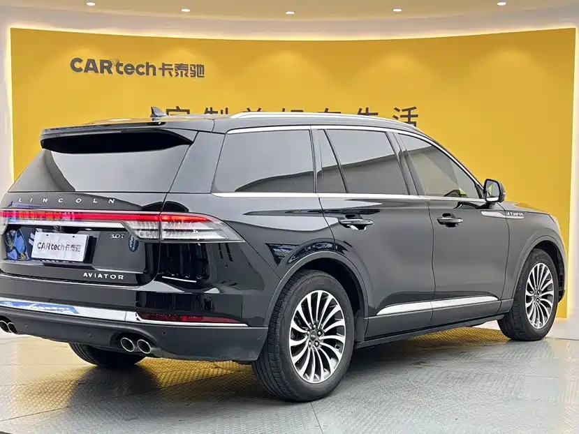 Lincoln Aviator — миниатюра 5