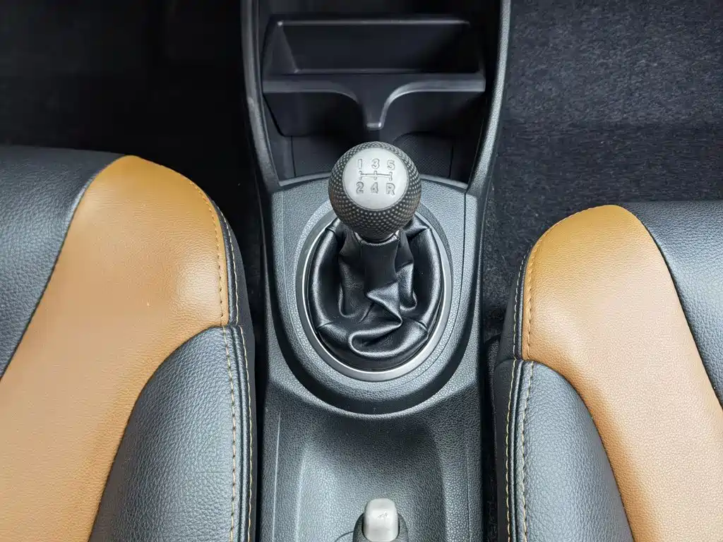 Honda Fit — миниатюра 13