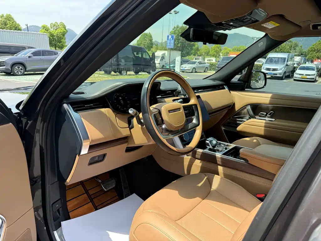Land Rover Range Rover — миниатюра 7
