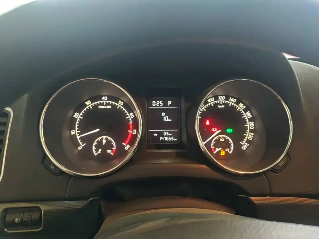 Skoda Yeti — миниатюра 12