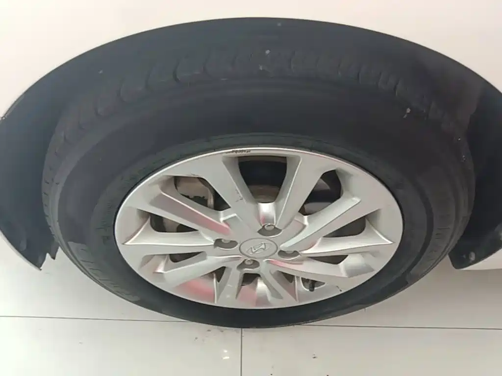 Hyundai Verna — миниатюра 23