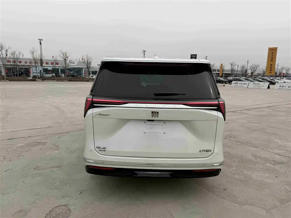 BUICK GL8 NEW ENERGY