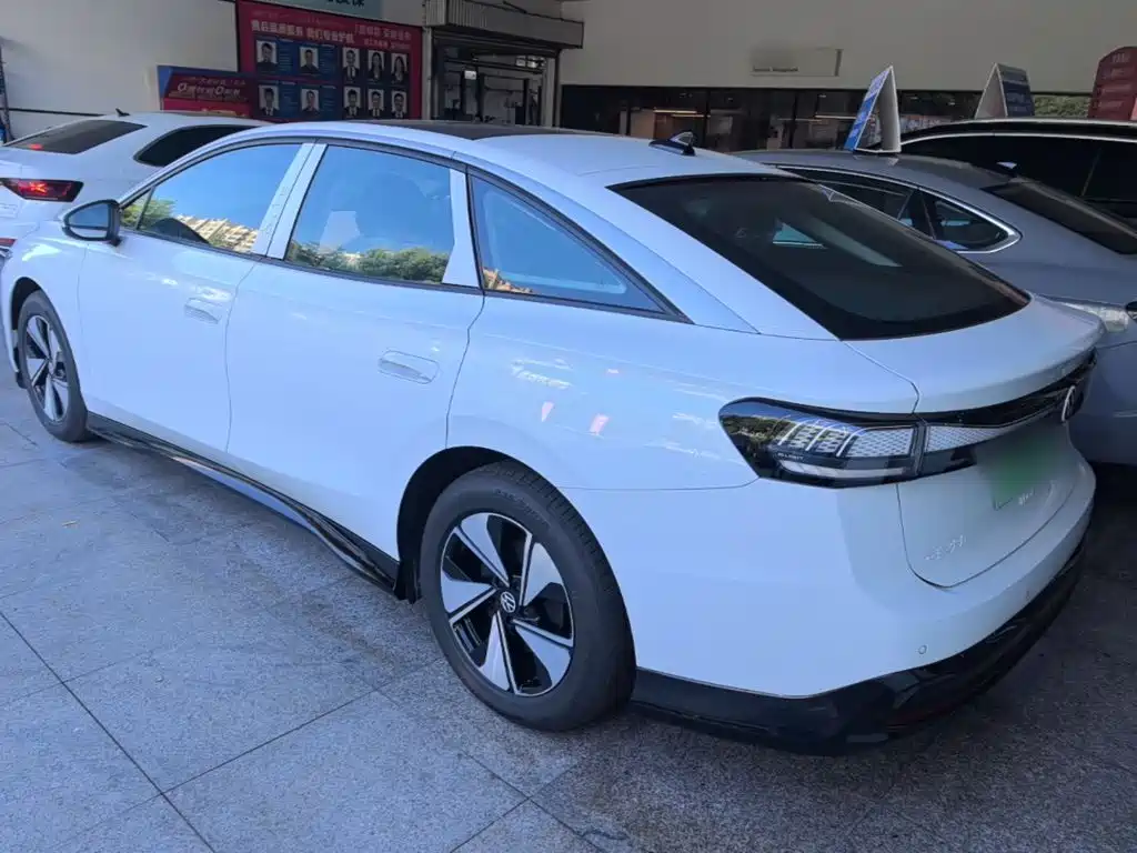 Volkswagen ID.7 VIZZION — миниатюра 5