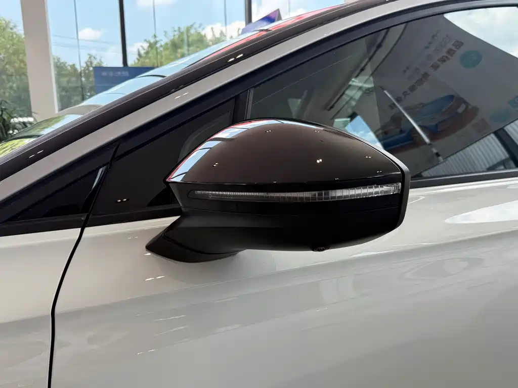 Volkswagen ID.7 VIZZION — миниатюра 5