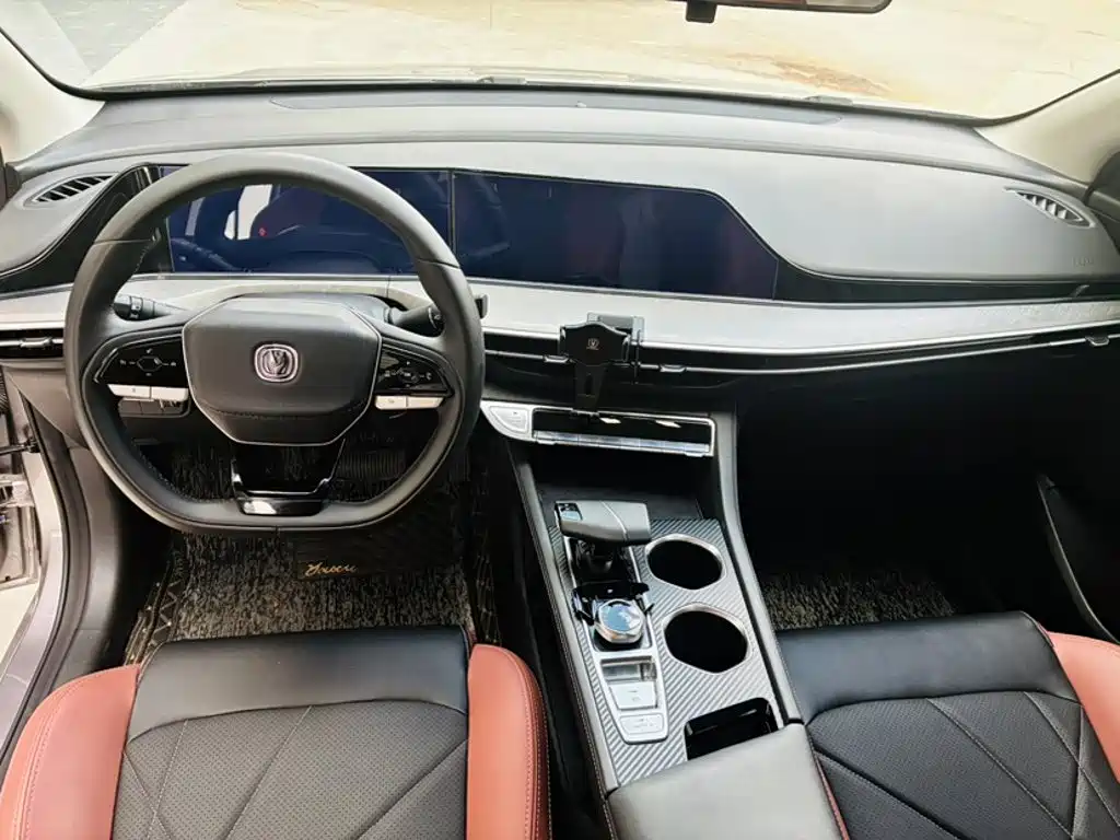 Changan Eado — миниатюра 8