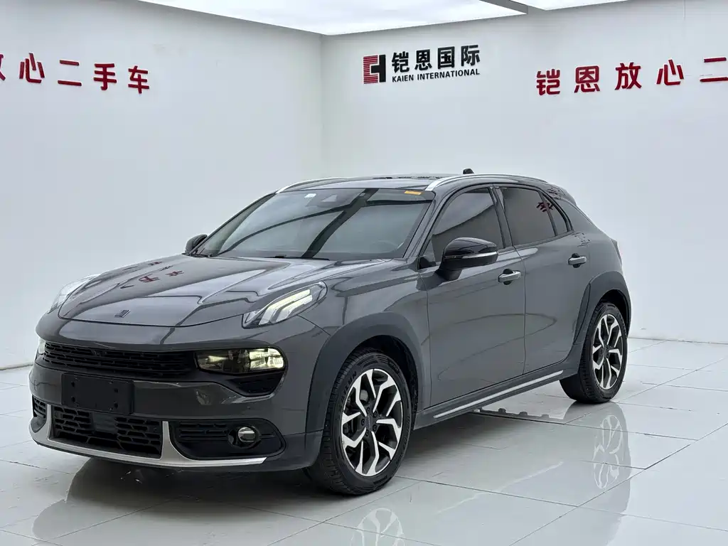 Lynk & Co 02