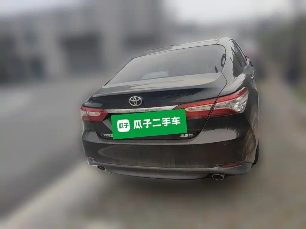 Toyota Camry — миниатюра 4