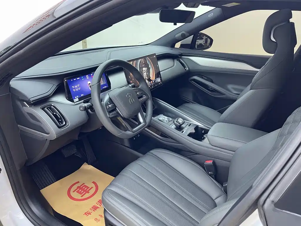 BYD L EV — миниатюра 4