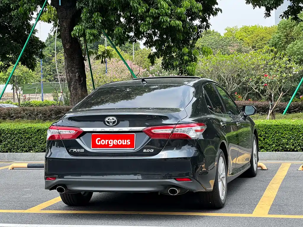 Toyota Camry — миниатюра 25