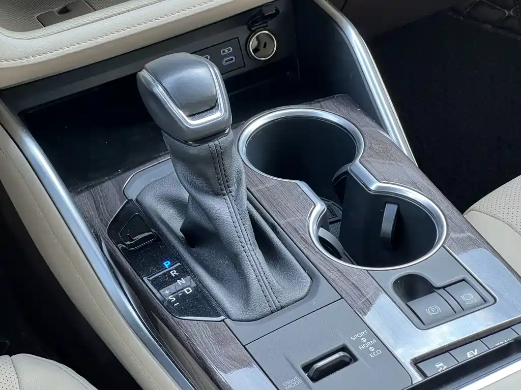 Toyota Highlander — миниатюра 19