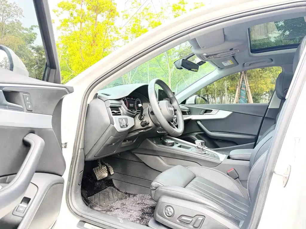 Audi A4L — миниатюра 4