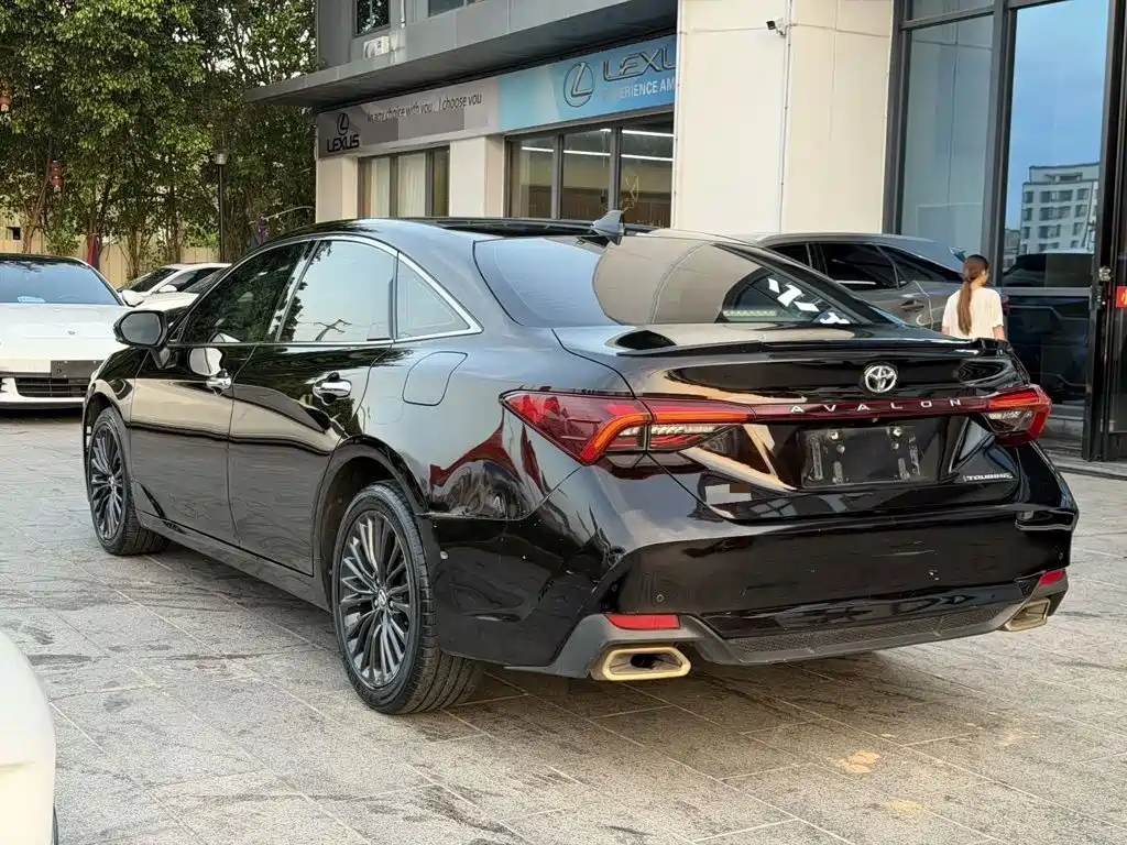 Toyota Avalon — миниатюра 6