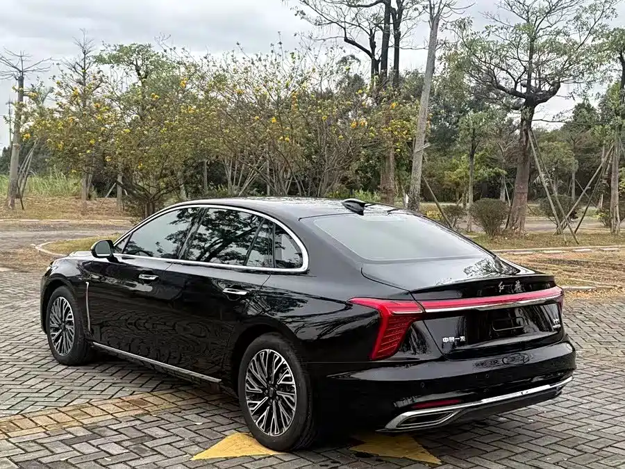 Hongqi Hongqi H5 — миниатюра 10