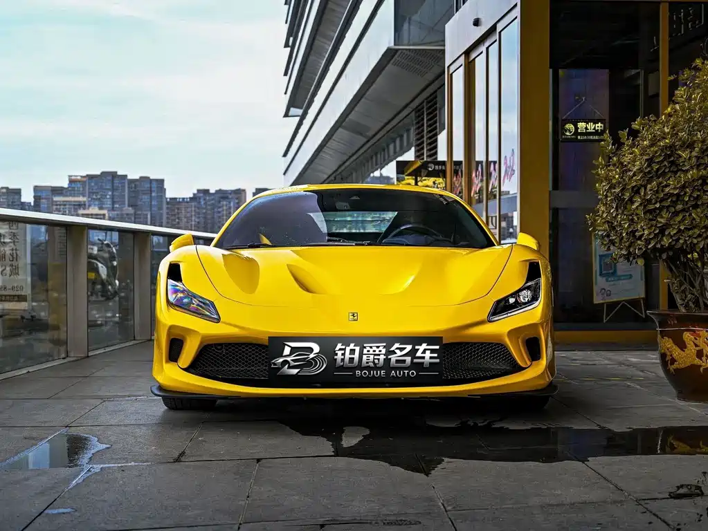 Ferrari F8 — миниатюра 2