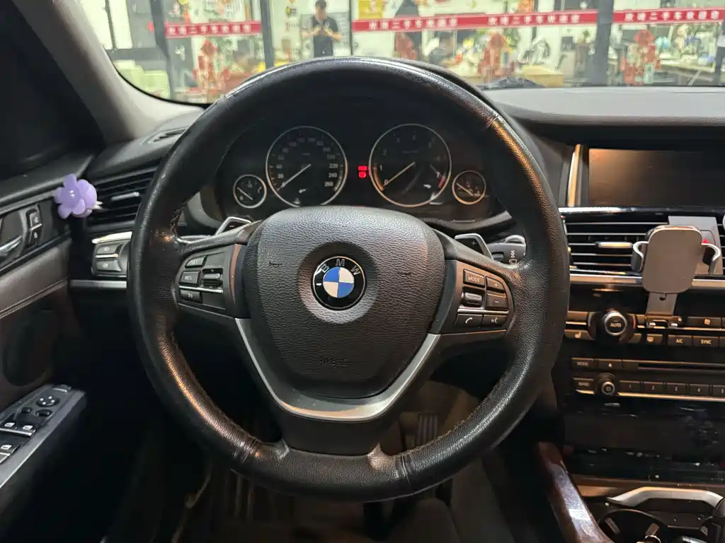 BMW X4 — миниатюра 8