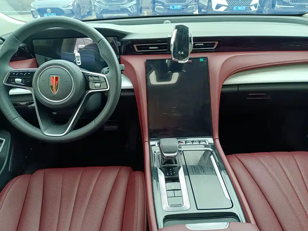 Hongqi Hongqi H5 — миниатюра 6