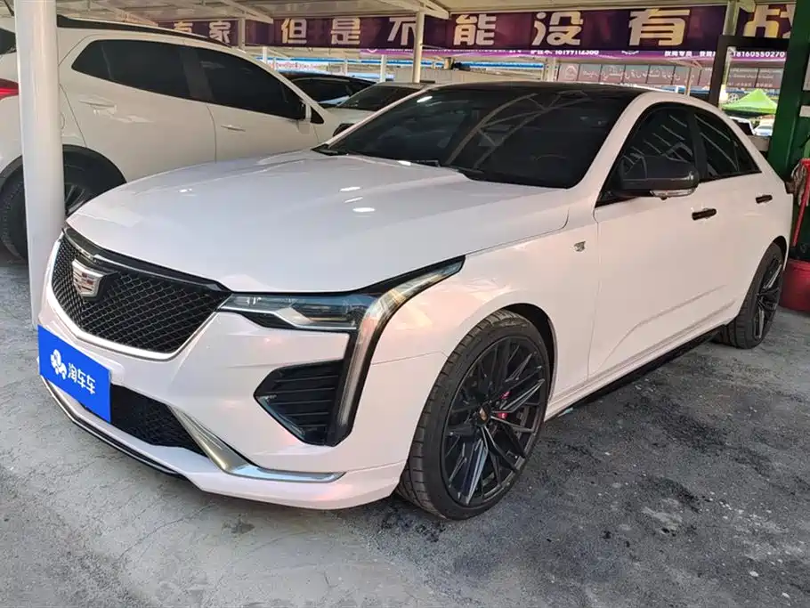 Cadillac CT4 2021