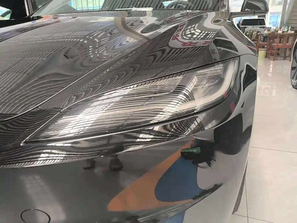 Tesla Model 3 — миниатюра 24