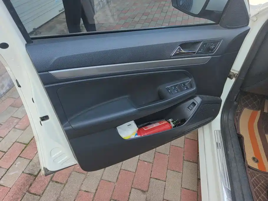 Volkswagen Lavida — миниатюра 7
